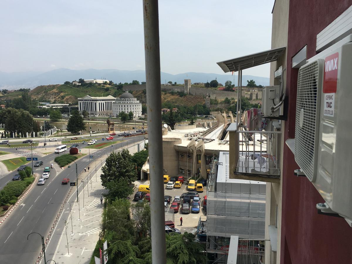 3M Apartment Skopje Center Екстер'єр фото